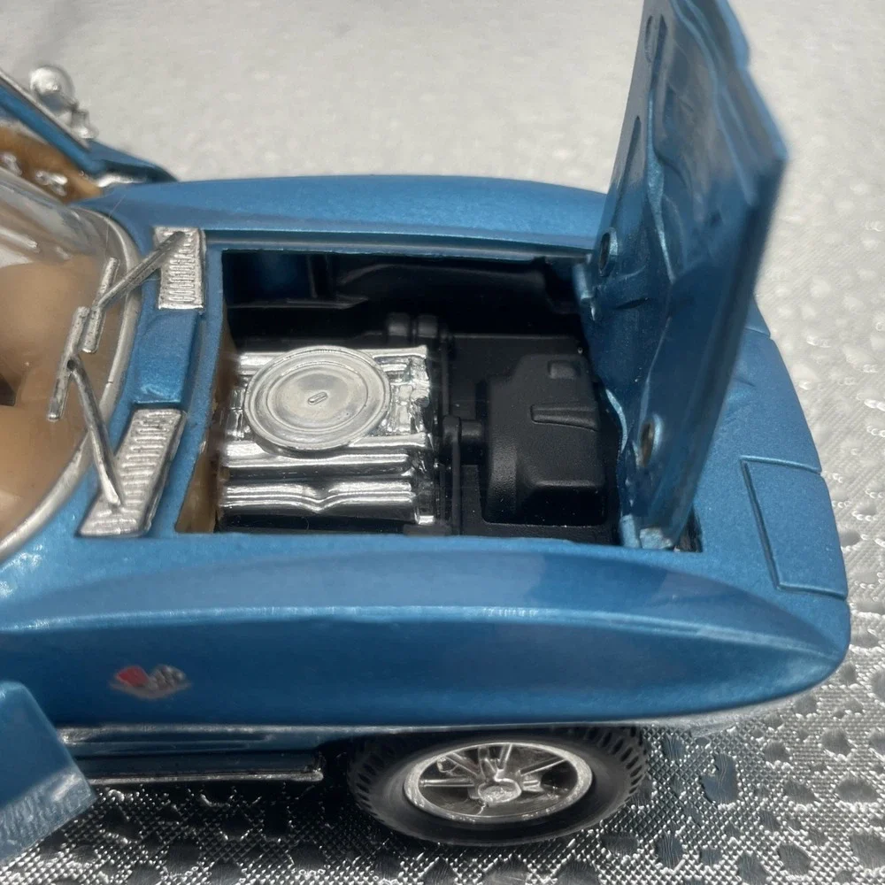 1963 Chevy Corvette Stingray - Blue- 1:32 - SS 5735- Diecast Model